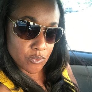 Meet your Posher, Mieshya